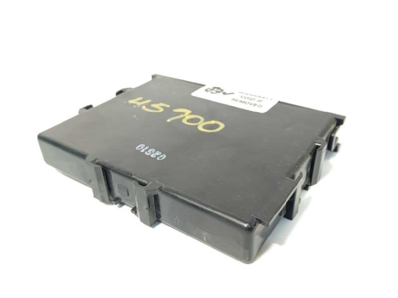 Recambio de modulo electronico para toyota auris hybrid active referencia OEM IAM 8999002200  MB2325005973