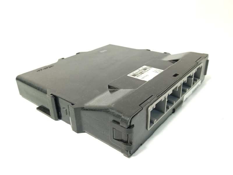 Recambio de modulo electronico para toyota auris hybrid active referencia OEM IAM 8968102040  MB2850003080