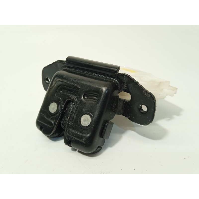 Recambio de cerradura maletero / porton para toyota auris hybrid active referencia OEM IAM 6935002090  