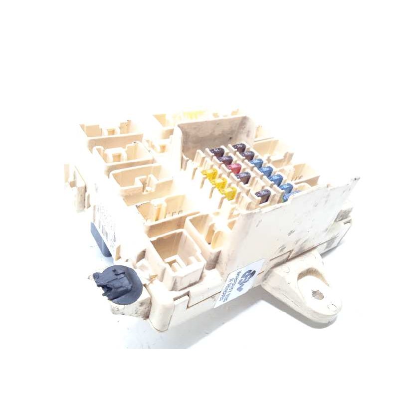 Recambio de caja reles / fusibles para lexus is200 (gxe10) básico referencia OEM IAM 909820900_  