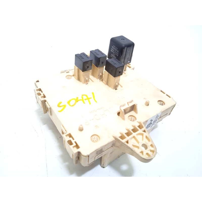 Recambio de caja reles / fusibles para lexus is200 (gxe10) básico referencia OEM IAM 909820900_  