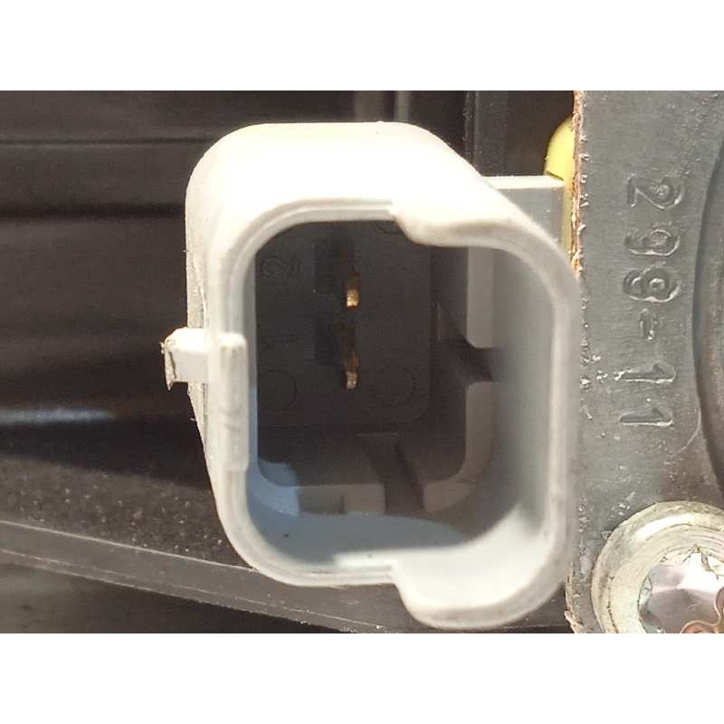 Recambio de elevalunas delantero derecho para peugeot 208 allure referencia OEM IAM 9674254380  9673154380