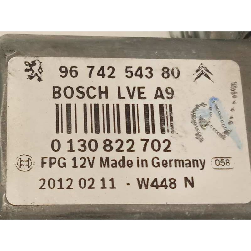 Recambio de elevalunas delantero derecho para peugeot 208 allure referencia OEM IAM 9674254380  9673154380