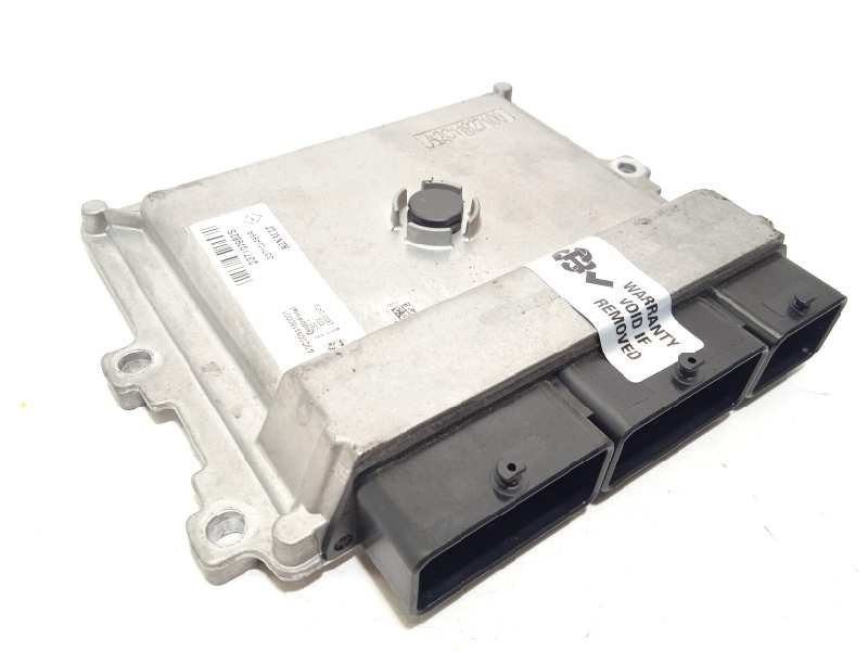 Recambio de centralita motor uce para renault clio iv grandtour dynamique referencia OEM IAM 237105499R  237102982S