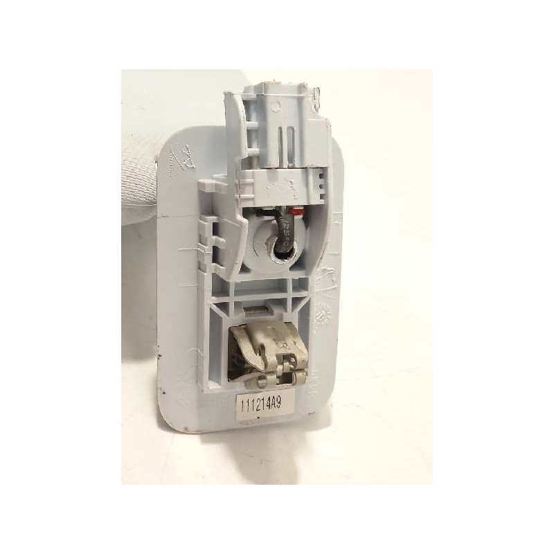 Recambio de parasol derecho para peugeot 208 allure referencia OEM IAM 16095852PR  