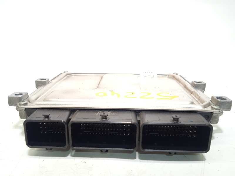 Recambio de centralita motor uce para renault clio iv grandtour dynamique referencia OEM IAM 237105499R  237102982S