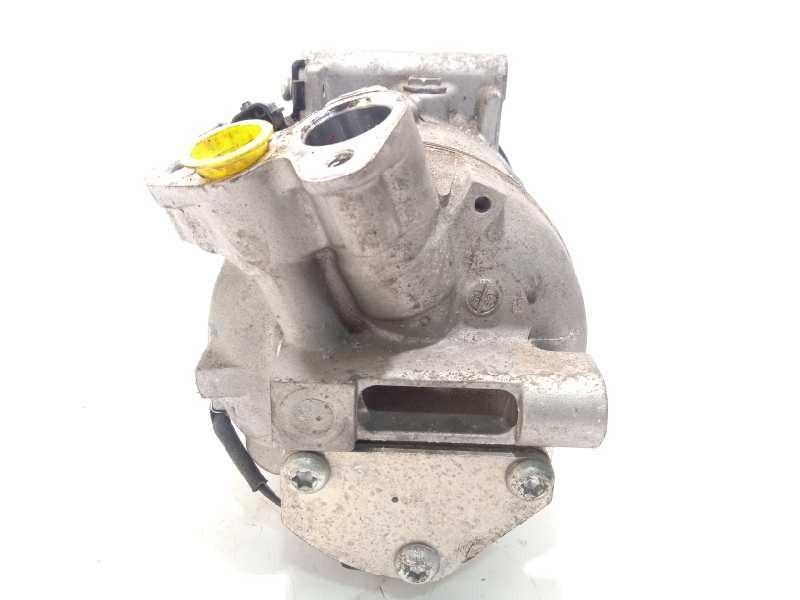 Recambio de compresor aire acondicionado para renault clio iv grandtour dynamique referencia OEM IAM 926000734R  