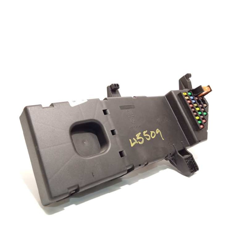 Recambio de caja reles / fusibles para cadillac bls 1.9 d pdf referencia OEM IAM 12798346 12768955 518820022