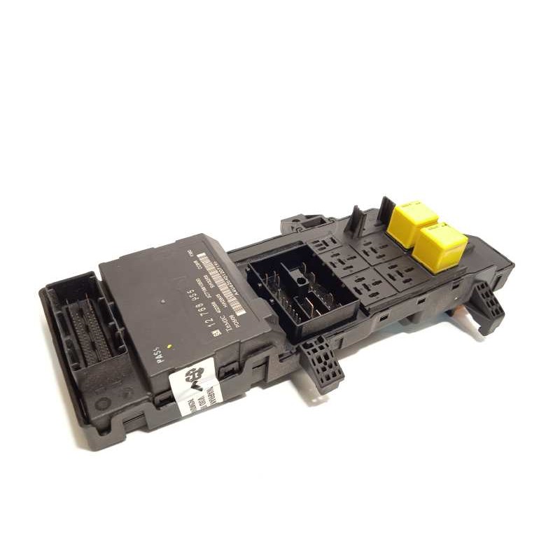 Recambio de caja reles / fusibles para cadillac bls 1.9 d pdf referencia OEM IAM 12798346 12768955 518820022