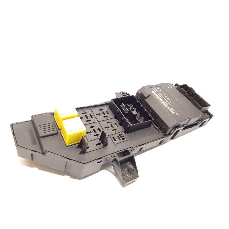 Recambio de caja reles / fusibles para cadillac bls 1.9 d pdf referencia OEM IAM 12798346 12768955 518820022