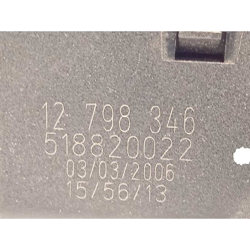 Recambio de caja reles / fusibles para cadillac bls 1.9 d pdf referencia OEM IAM 12798346 12768955 518820022