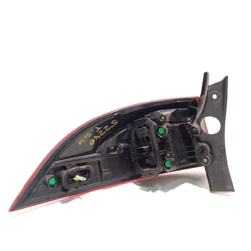 Recambio de piloto trasero derecho para renault clio iv grandtour dynamique referencia OEM IAM 265507408R  