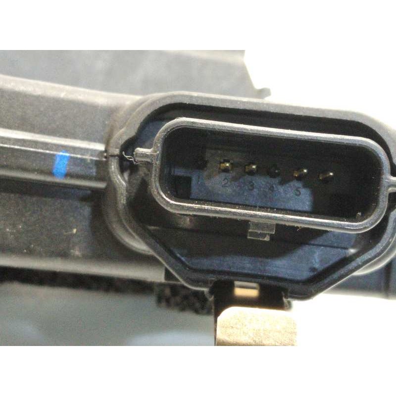 Recambio de cerradura puerta delantera derecha para renault captur 1.2 tce energy referencia OEM IAM 805022764R  