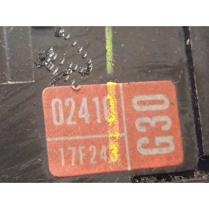 Recambio de mando limpia para toyota auris luna+ referencia OEM IAM 8465202410  