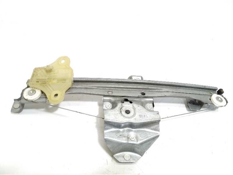 Recambio de elevalunas trasero derecho para renault captur 1.2 tce energy referencia OEM IAM 128001471  827009380R