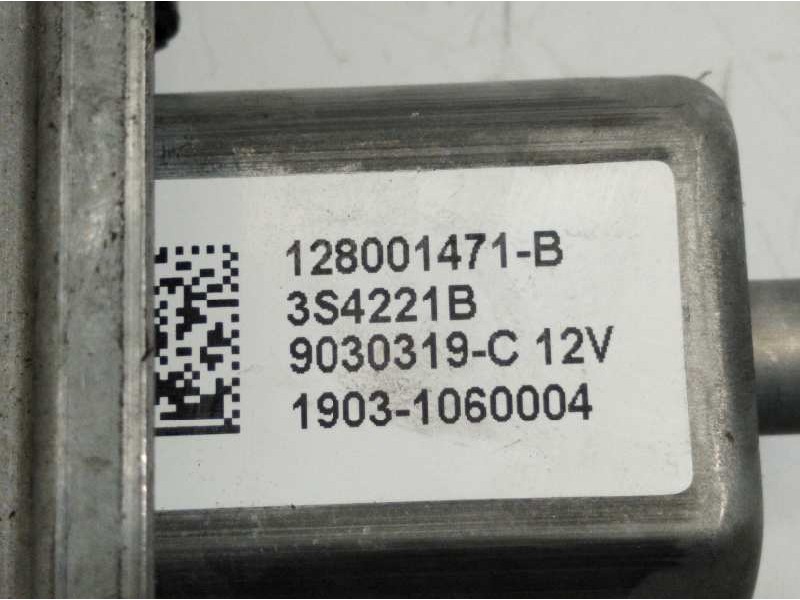 Recambio de elevalunas trasero derecho para renault captur 1.2 tce energy referencia OEM IAM 128001471  827009380R