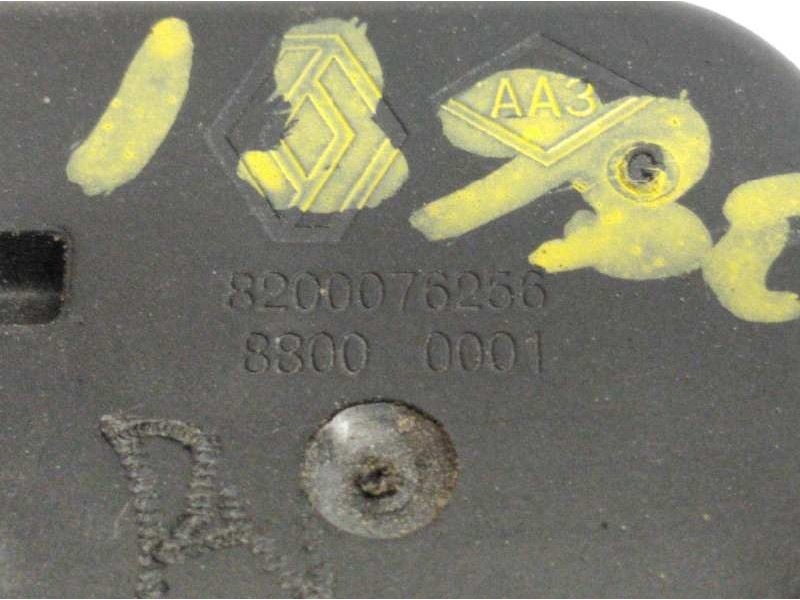 Recambio de maneta exterior porton para renault captur 1.2 tce energy referencia OEM IAM 8200076256  