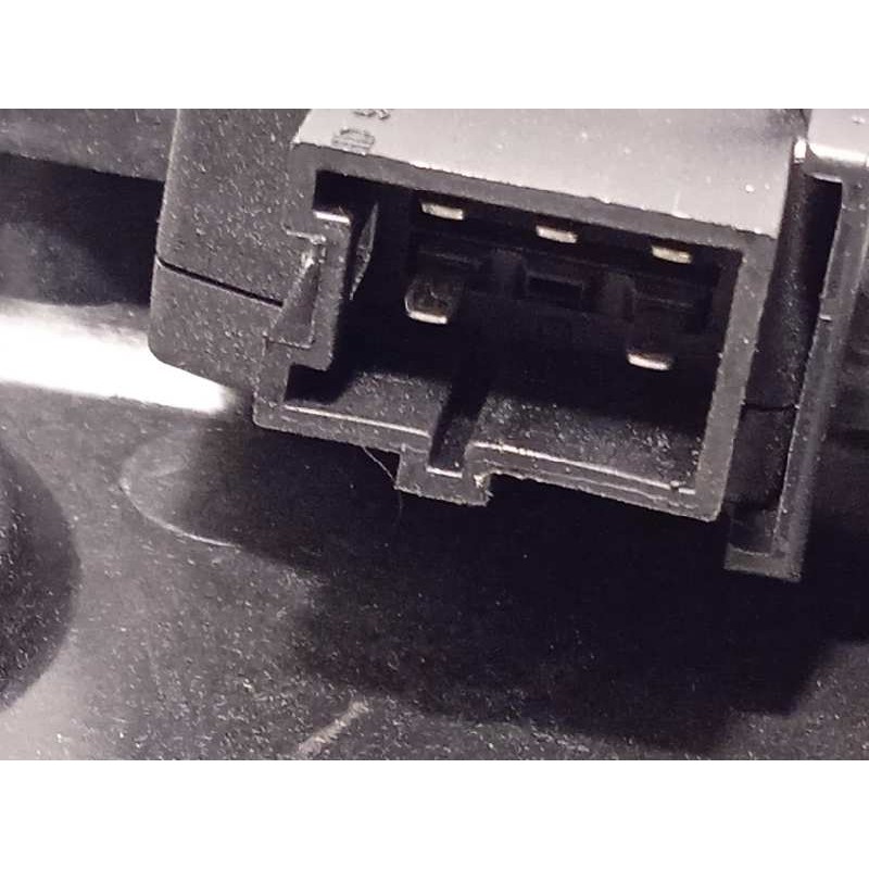 Recambio de elevalunas trasero izquierdo para infiniti q30 1.6 premium referencia OEM IAM 827M15DA0A  