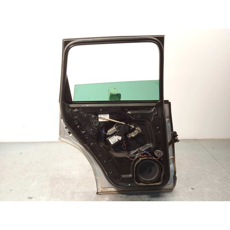 Recambio de puerta trasera izquierda para volkswagen touareg (7la) tdi v6 referencia OEM IAM 7L0833055M  