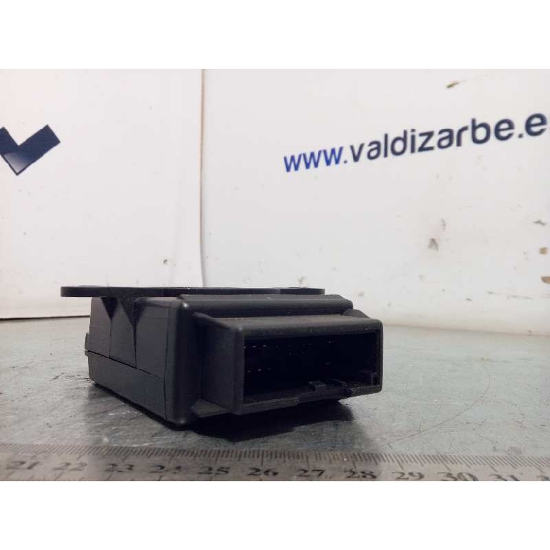 Recambio de centralita luces para ford c-max titanium referencia OEM IAM AM5113K031CA  