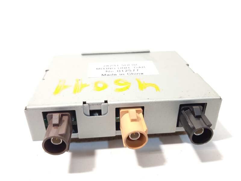 Recambio de antena para infiniti q30 1.6 premium referencia OEM IAM 282B15DF0A  