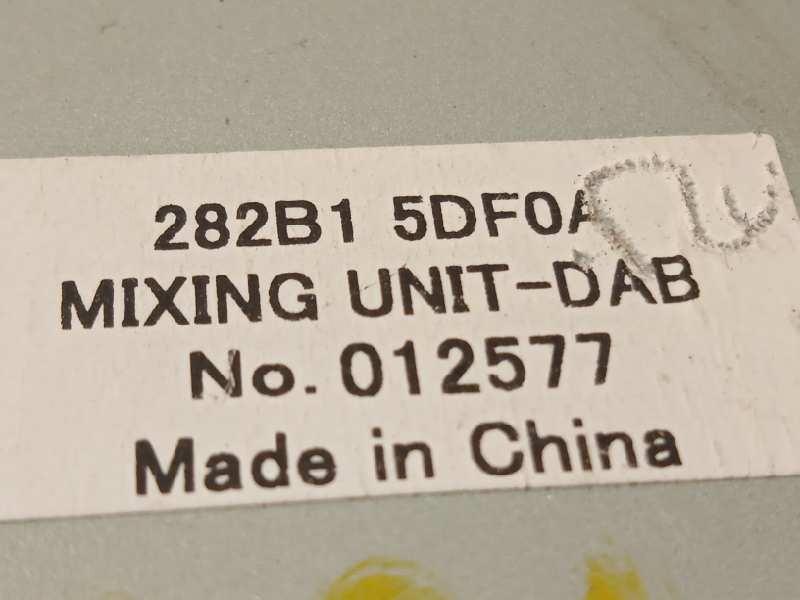 Recambio de antena para infiniti q30 1.6 premium referencia OEM IAM 282B15DF0A  