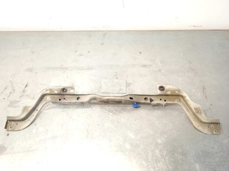 Recambio de panel frontal para citroën nemo basis referencia OEM IAM 7106F6  