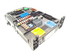 Recambio de caja reles / fusibles para citroën c4 cactus shine referencia OEM IAM 9819851280  1618840880 2