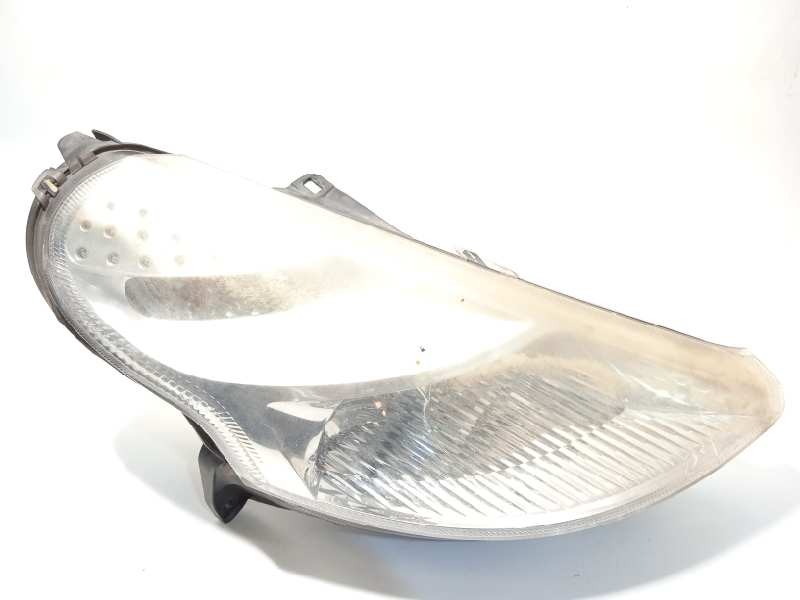 Recambio de faro derecho para citroën c3 pluriel 1.4 hdi referencia OEM IAM 9681895980  6205ZL