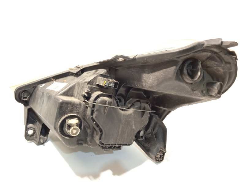 Recambio de faro derecho para citroën c3 pluriel 1.4 hdi referencia OEM IAM 9681895980  6205ZL