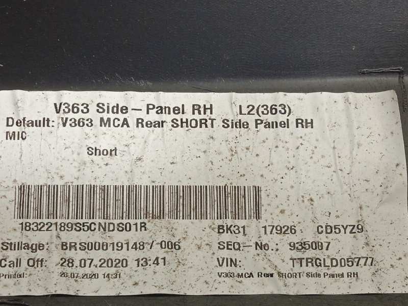 Recambio de moldura para ford transit (tts) kombi 350 l2 basis referencia OEM IAM 2402571  