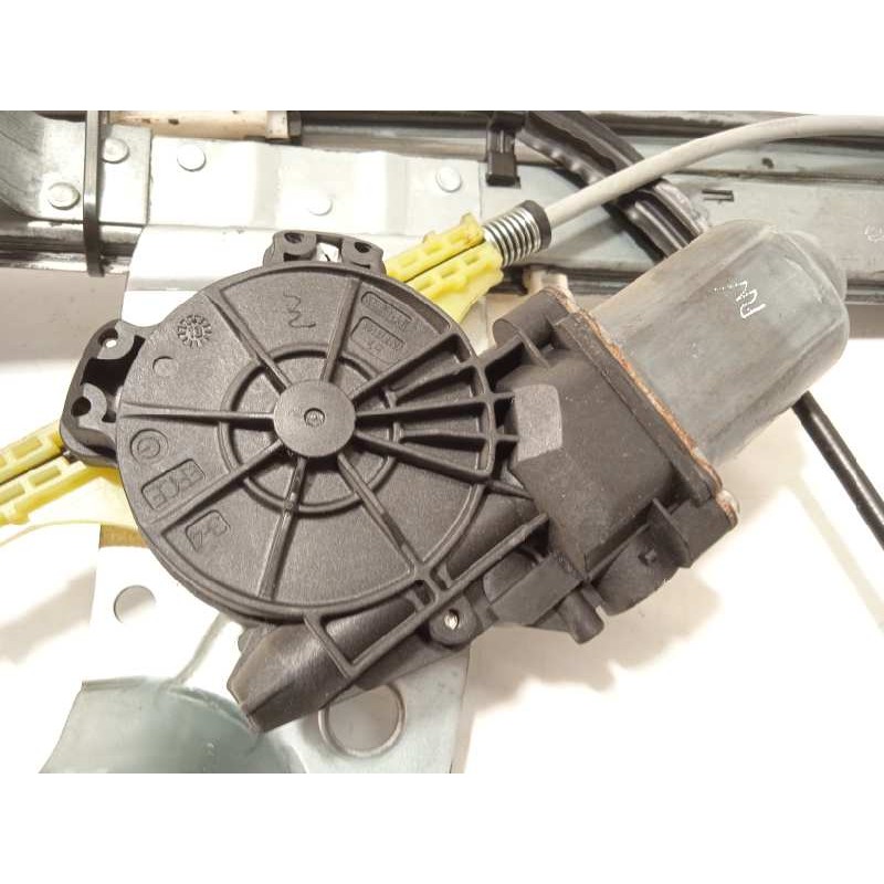 Recambio de elevalunas delantero izquierdo para renault kangoo 1.5 dci diesel fap referencia OEM IAM 402087A  807212230R