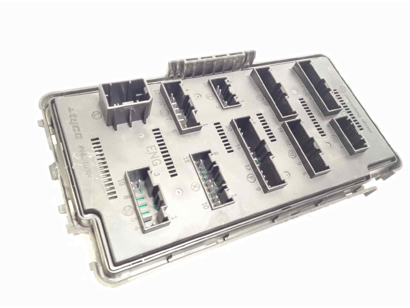 Recambio de caja reles / fusibles para ssangyong kyron 2.0 referencia OEM IAM 8231009081  