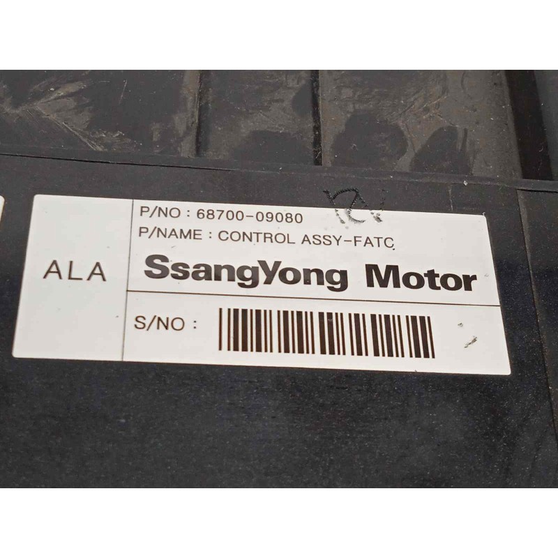 Recambio de mando climatizador para ssangyong kyron 2.0 referencia OEM IAM 6870009080 6870009080HCH 6870009080HCX