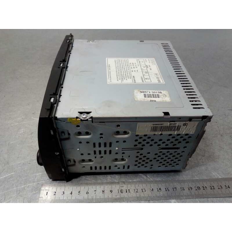 Recambio de sistema audio / radio cd para hyundai i20 classic referencia OEM IAM 961001J200  