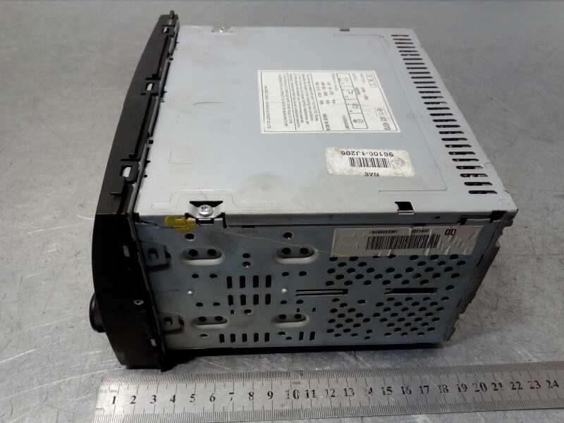 Recambio de sistema audio / radio cd para hyundai i20 classic referencia OEM IAM 961001J200  