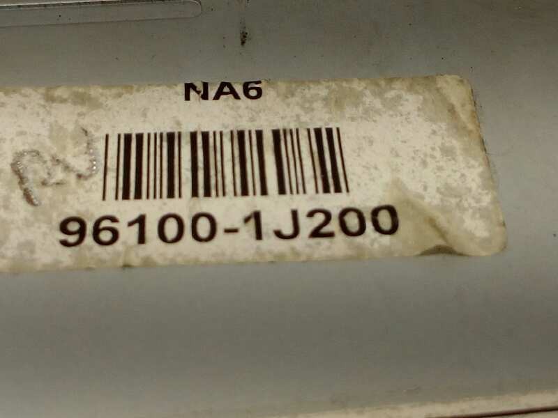 Recambio de sistema audio / radio cd para hyundai i20 classic referencia OEM IAM 961001J200  