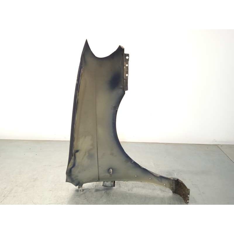 Recambio de aleta delantera izquierda para kia carnival ii 2.9 cdri ex referencia OEM IAM 0K55A52211  