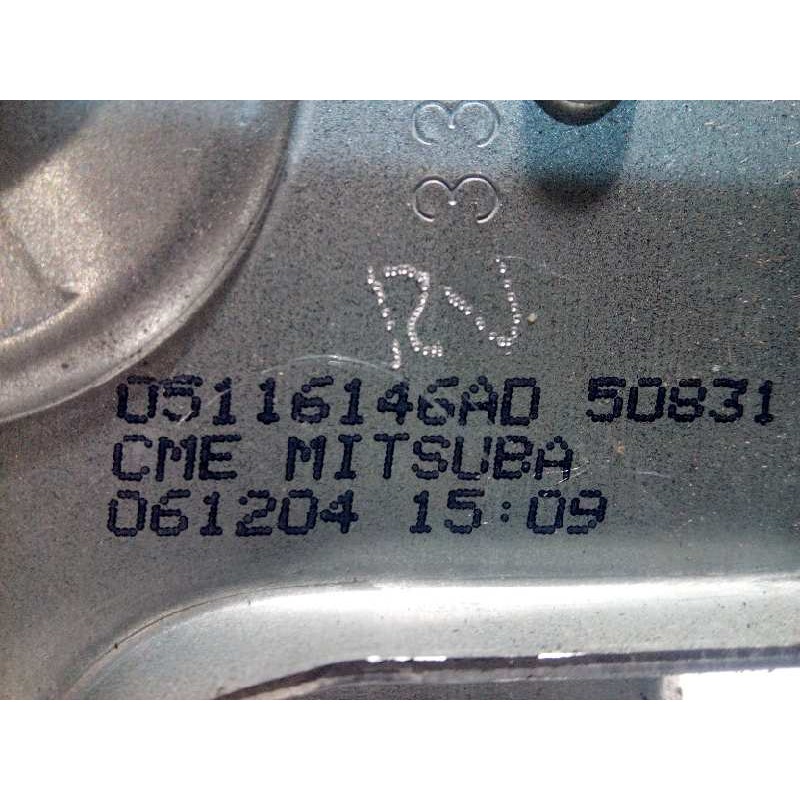 Recambio de motor limpia trasero para dodge caliber 2.0 16v crd cat referencia OEM IAM 05116146AD  