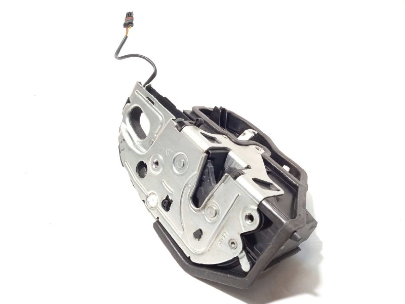 Recambio de cerradura puerta trasera derecha para bmw serie 7 (f01/f02) 740i referencia OEM IAM 7185688  51225A36E16