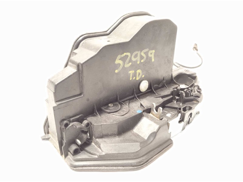 Recambio de cerradura puerta trasera derecha para bmw serie 7 (f01/f02) 740i referencia OEM IAM 7185688  51225A36E16