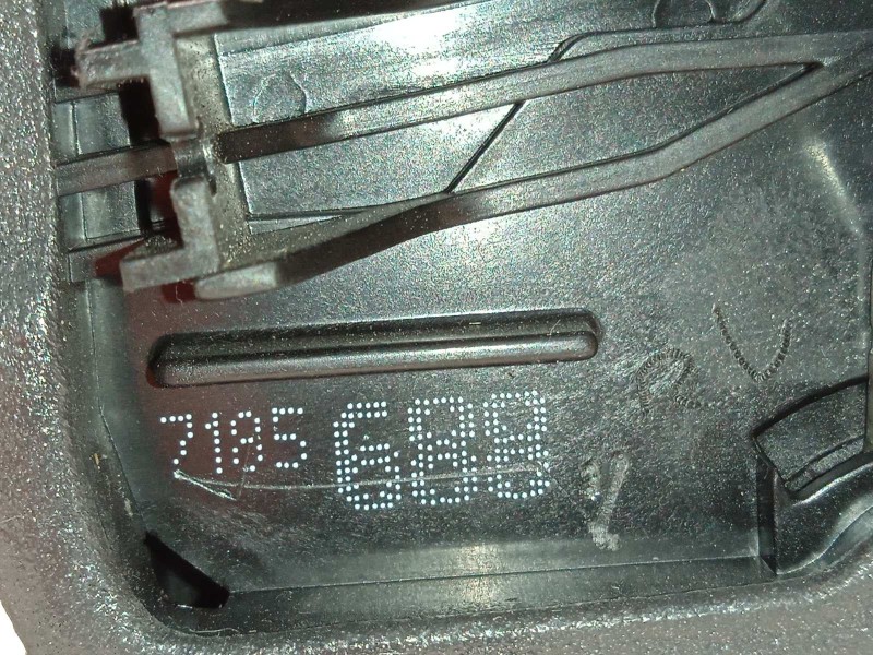 Recambio de cerradura puerta trasera derecha para bmw serie 7 (f01/f02) 740i referencia OEM IAM 7185688  51225A36E16