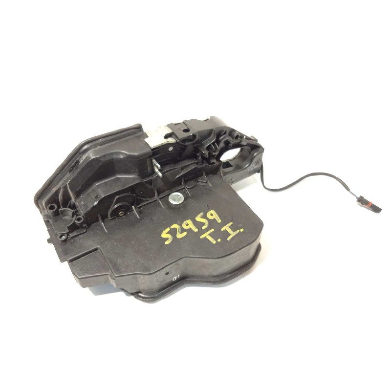 Recambio de cerradura puerta trasera izquierda para bmw serie 7 (f01/f02) 740i referencia OEM IAM 7185687  51225A36E15