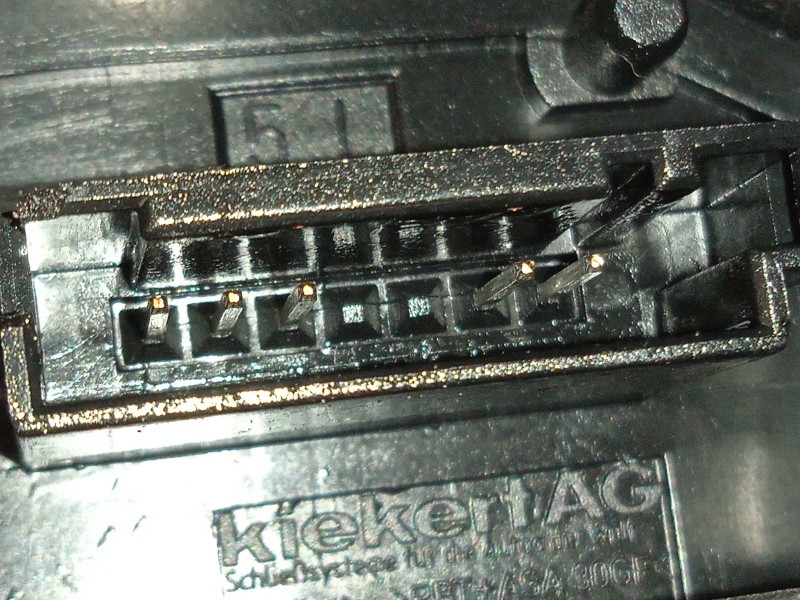 Recambio de cerradura puerta trasera izquierda para bmw serie 7 (f01/f02) 740i referencia OEM IAM 7185687  51225A36E15