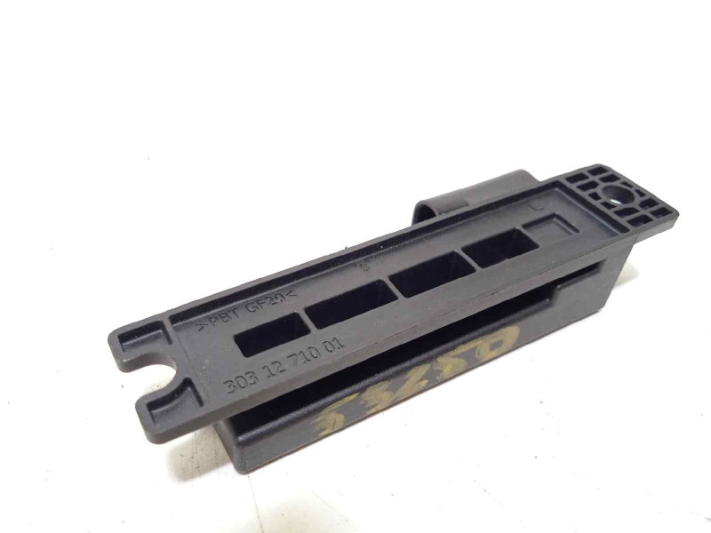 Recambio de antena para land rover evoque 2.0 td4 cat referencia OEM IAM AH4215K603AA  LR012709