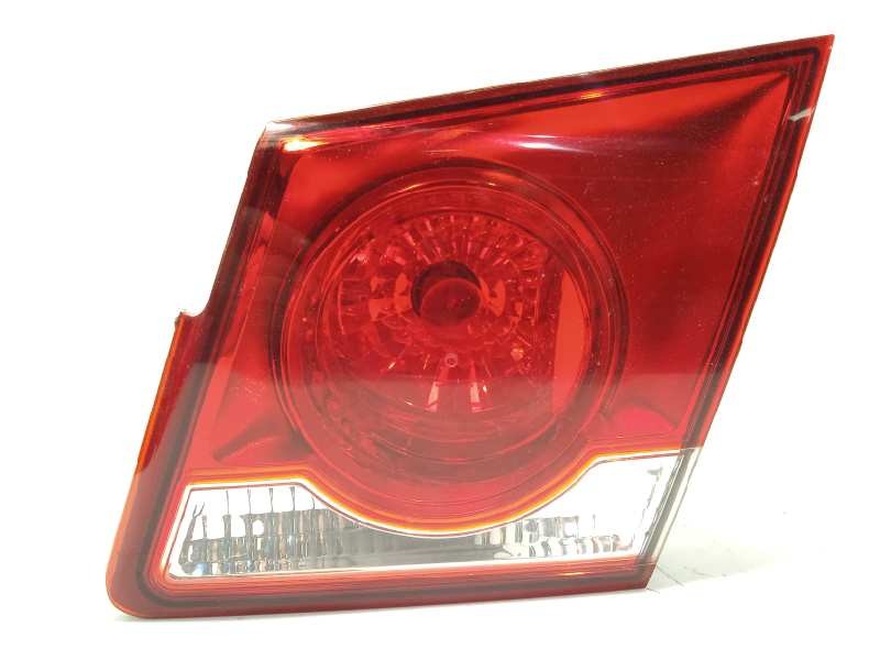 Recambio de piloto trasero derecho interior para chevrolet cruze ls referencia OEM IAM 96830495  