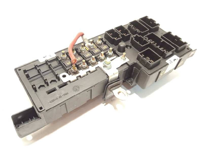 Recambio de caja reles / fusibles para volvo s60 berlina 2.4 d referencia OEM IAM 8678449  