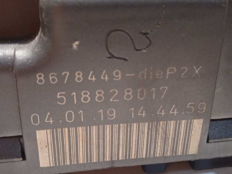 Recambio de caja reles / fusibles para volvo s60 berlina 2.4 d referencia OEM IAM 8678449  