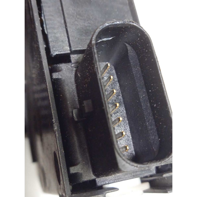 Recambio de cerradura puerta delantera izquierda para peugeot 308 sw 1.6 blue-hdi fap referencia OEM IAM 9810309480  