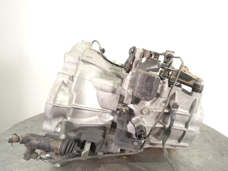 Recambio de caja cambios para hyundai i20 style referencia OEM IAM W8M6A  4300032300